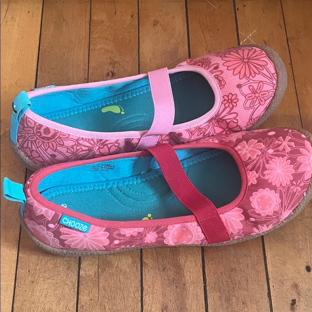 Chooze Pink Floral Mary Jane Shoes with Teal Lining